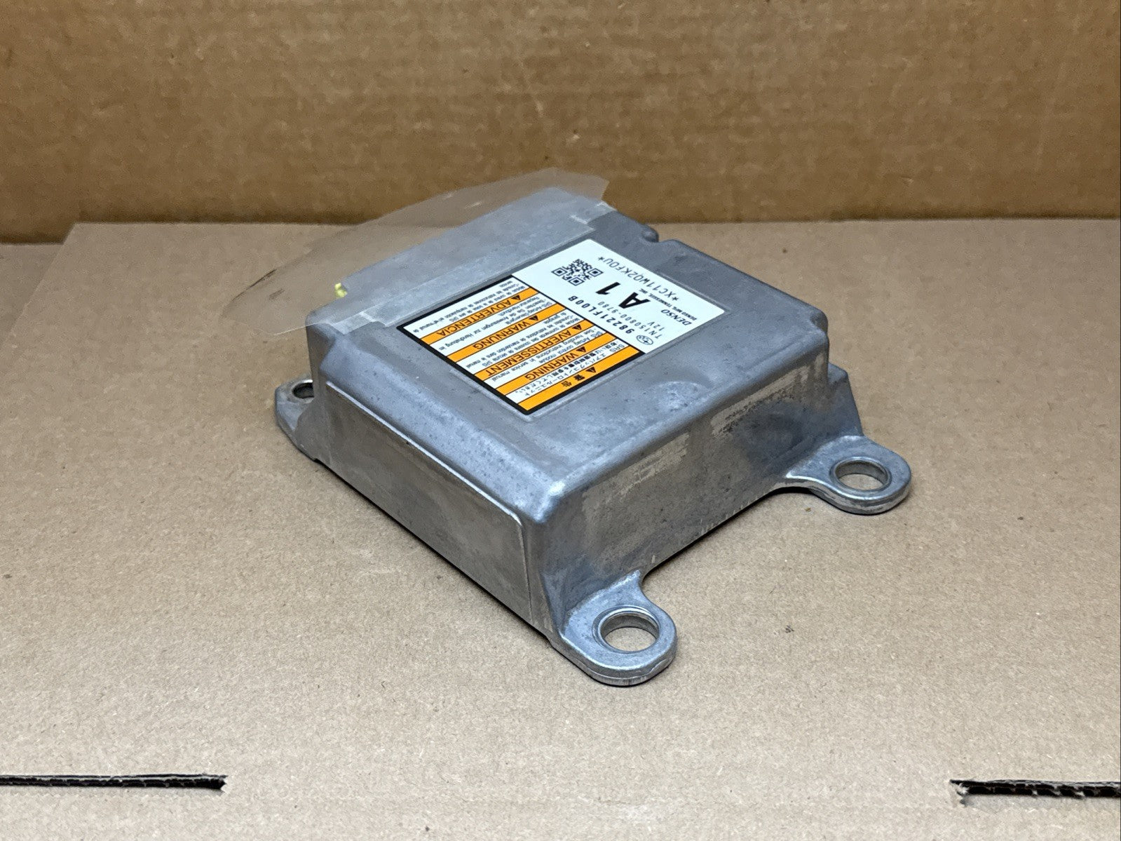 2017 2018 Subaru Impreza SRS Air Bag Airbag Control Module 98221FL00B4