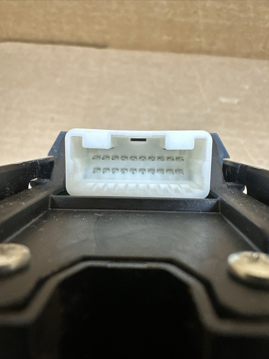 2015   2020 Toyota Sienna Master Driver Window Control Switch 84040 080106