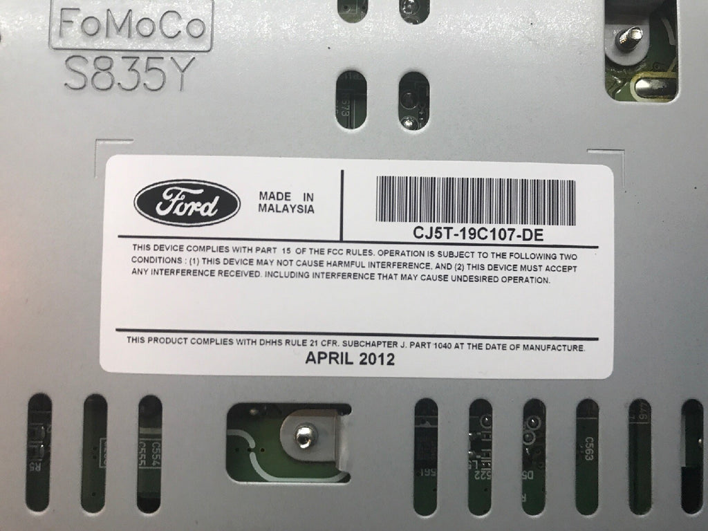 13 15 FORD ESCAPE AM FM CD MP3 RADIO RECEIVER CJ5T 19C107 DE8