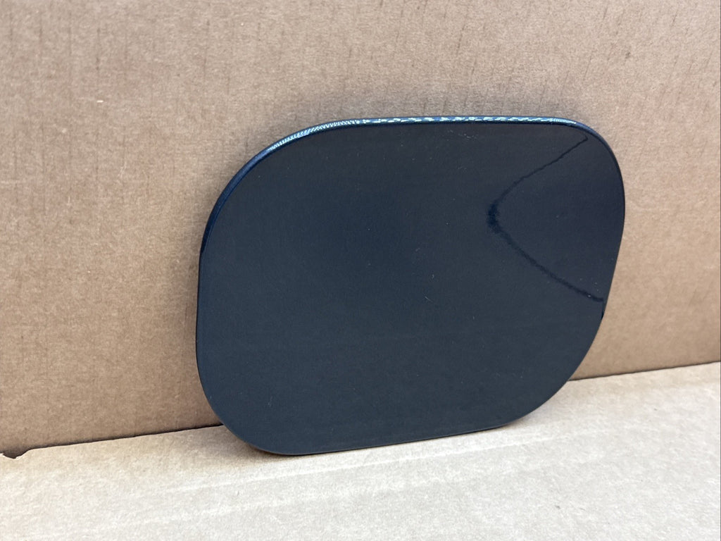 2018 2023 Chevy Traverse Fuel Gas Tank Filler Door Lid Cover OEM Gray GPA1