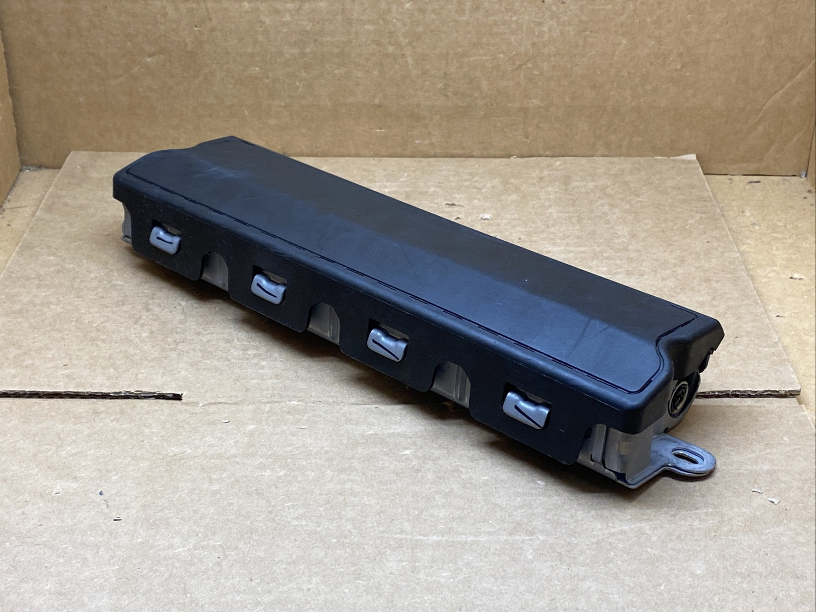 2014 2018 ATS Front Right Side Passenger Knee Lower Air Bag Airbag 231921394