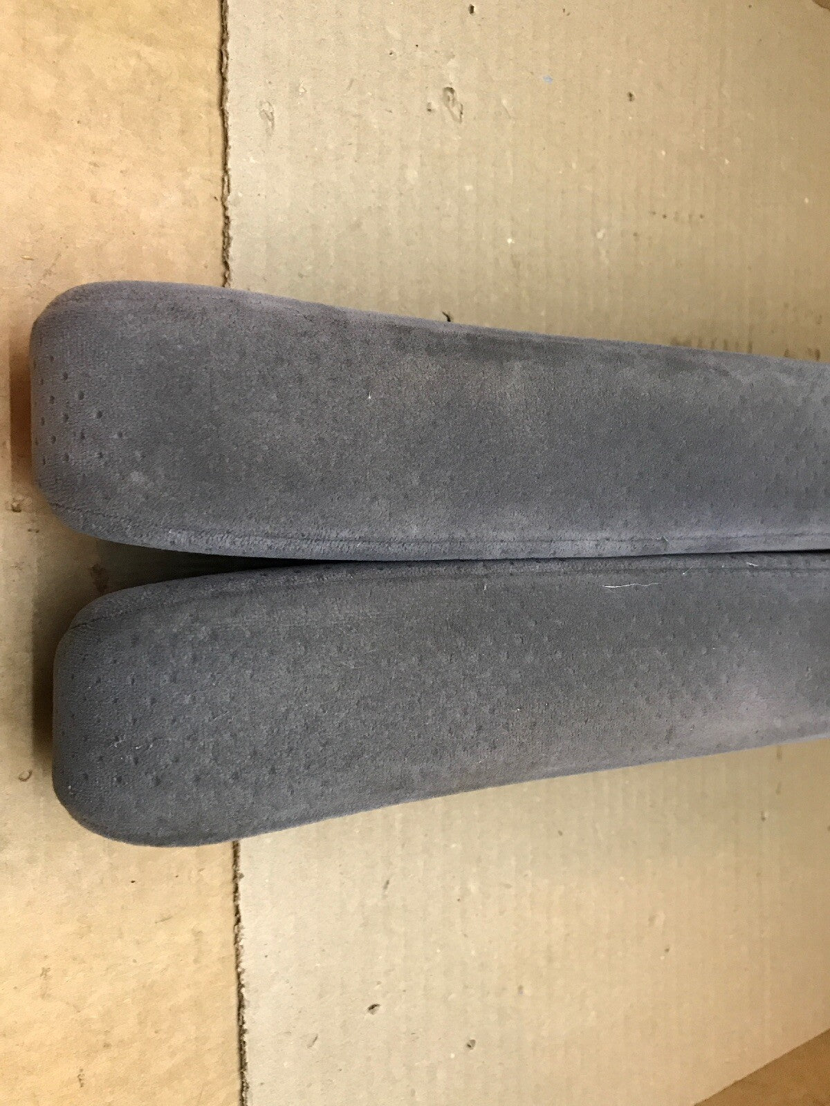 2005 2010 Honda Odyssey Front Driver Passenger Seat Armrest Set Pair Gray OEM BB7