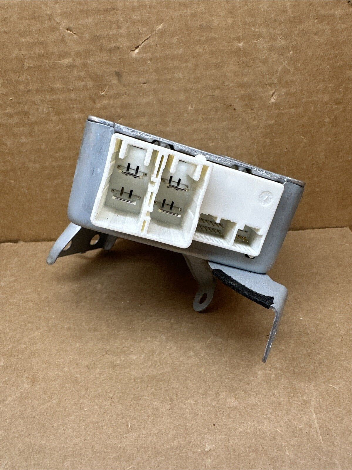 2004 2009 Toyota Prius Electric Power Steering Control Module 89650 471024