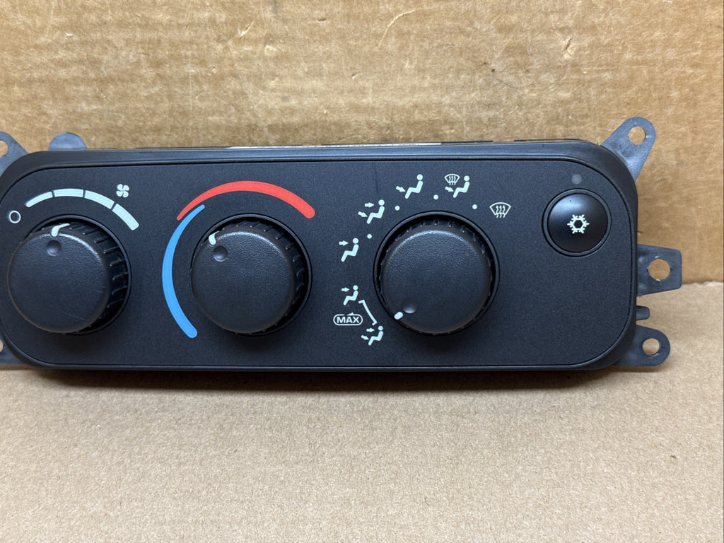 02 05 Dodge Ram Temp Temperature Climate Control Switches Dials P55056322AB2