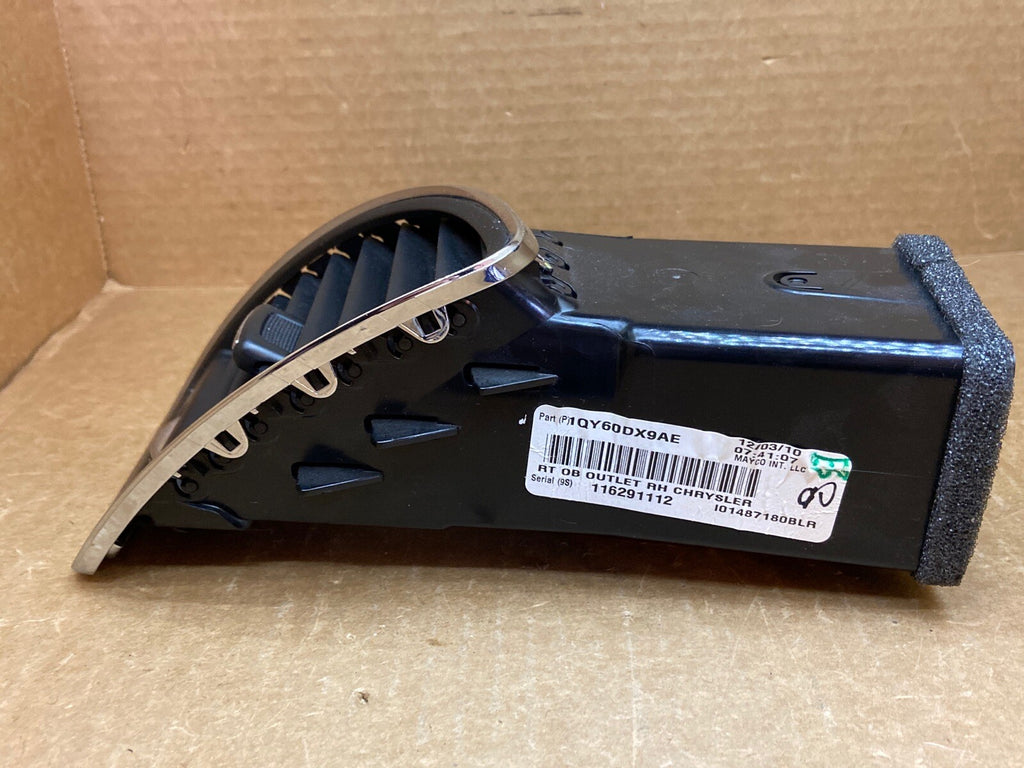 11 20 Town Country Grand Caravan Front Passenger Right Side Dash Air Vent Chrome5
