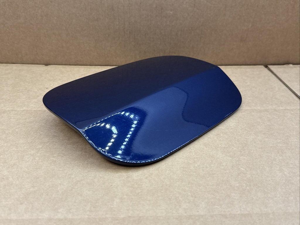 19 20 Hyundai Santa Fe Fuel Gas Tank Filler Door Lid Cover OEM Blue ST22