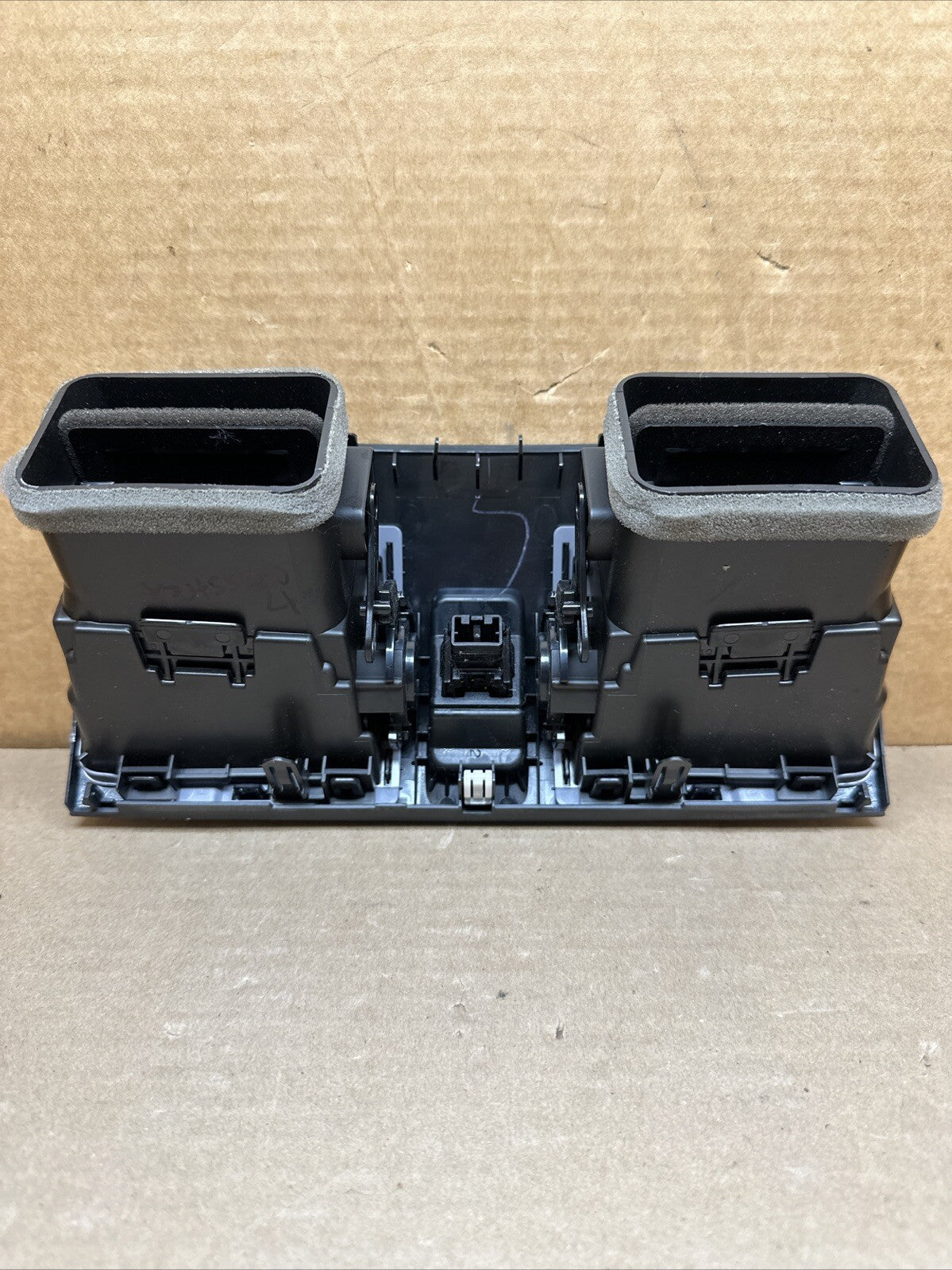 2016 2017 SUBARU CROSSTREK CENTER DASH AIR VENTS TRIM HAZARD BUTTON S155081805