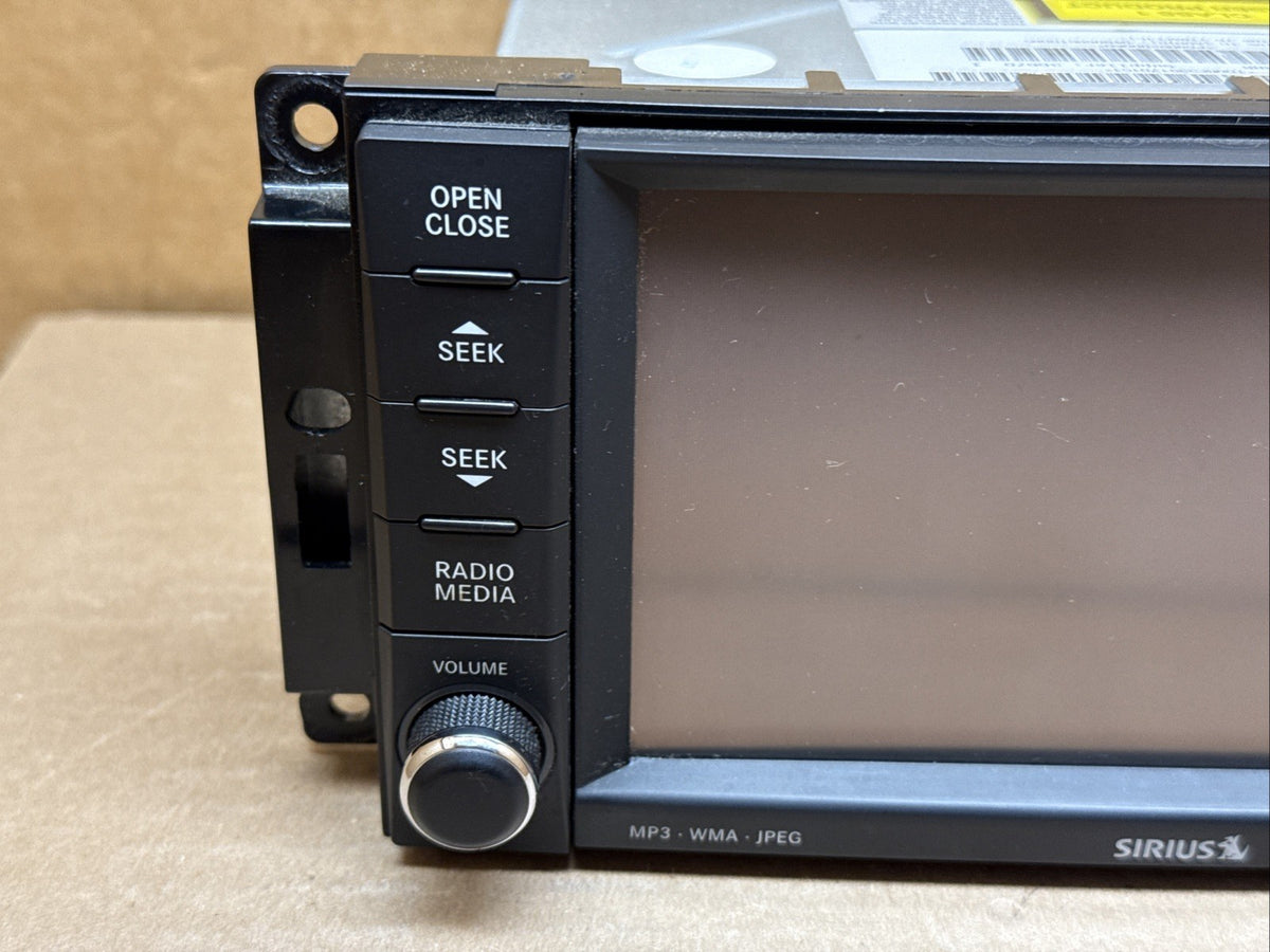 Jeep Dodge Chrysler Touchscreen Radio RHR 68092000AD P68092000AD2