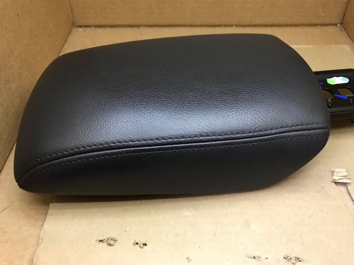 2012 2014 Ford Focus Center Console Lid Armrest Arm Rest Black Long Version2