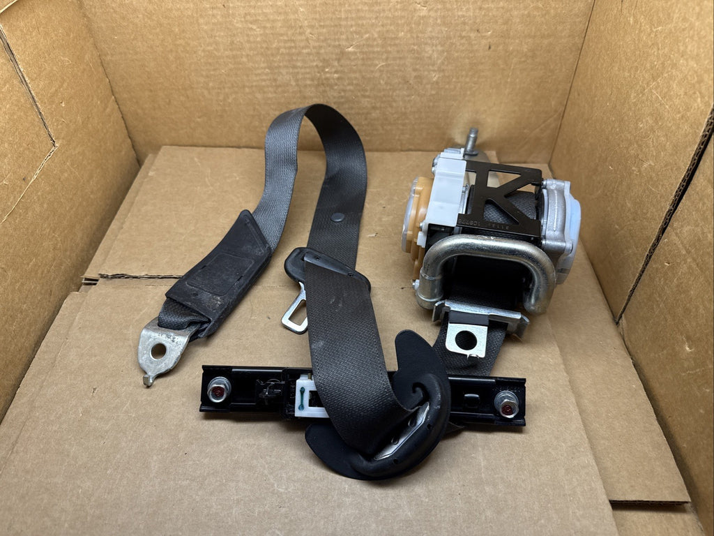 2016 2021 Civic Sedan Front Right Passenger Side Seat Belt Seatbelt Retractor0