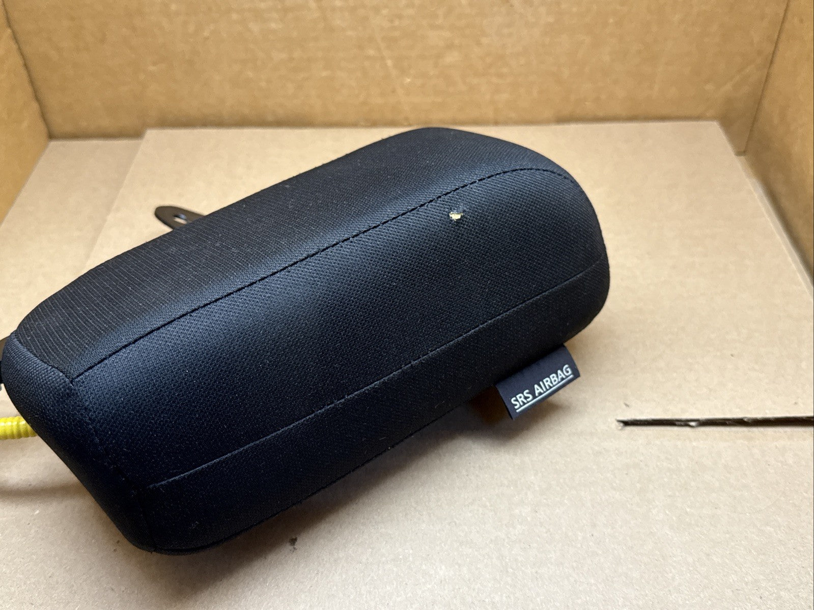 2020 2022 Nissan Rogue Sport Rear Left Driver Side Seat Airbag Bolster3