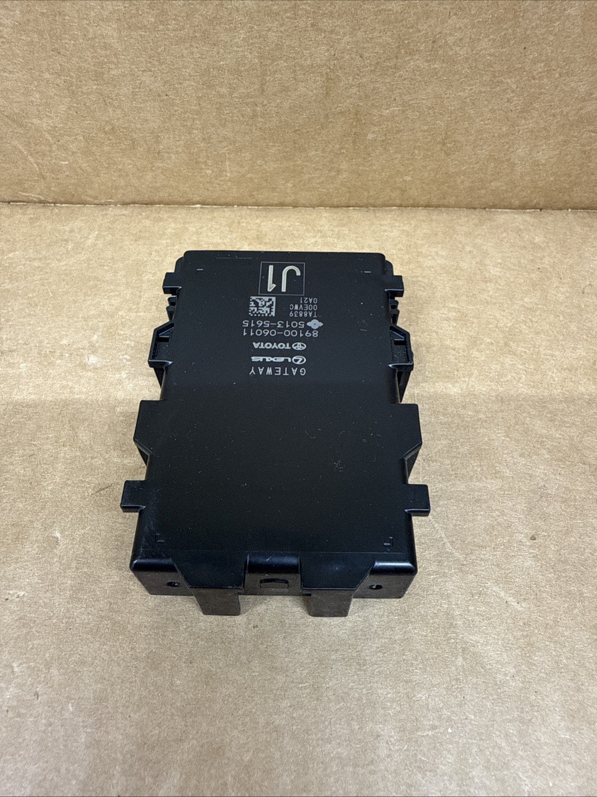 2018 2021 TOYOTA CAMRY NETWORK GATEWAY COMPUTER CONTROL MODULE 89100 060113
