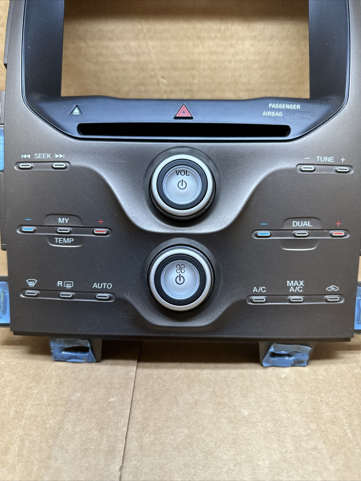 2011 2014 Ford Edge Radio Face Climate Control Panel Bezel DT4T 18A802 BE7