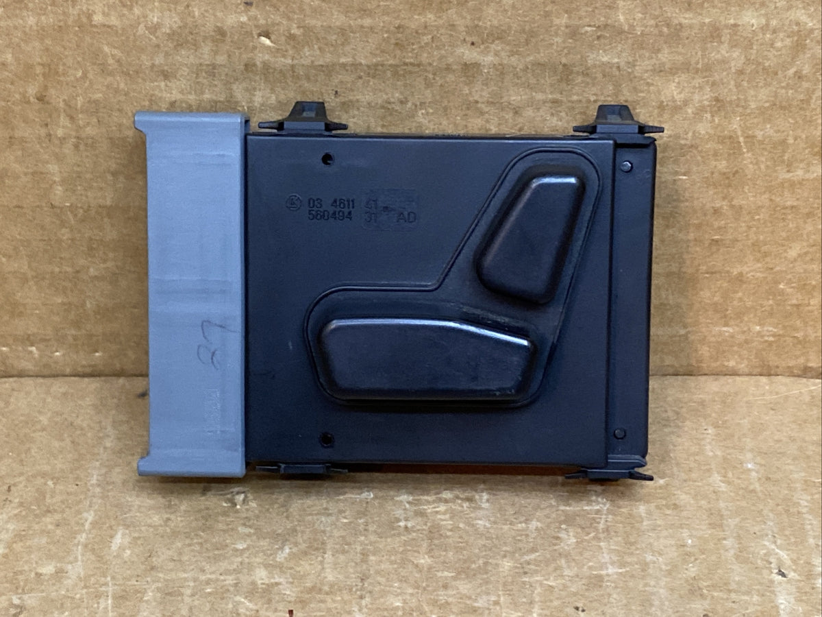 Chrysler Jeep Front Left Driver Side Seat Switch Buttons Controls 56049431AD /AE0