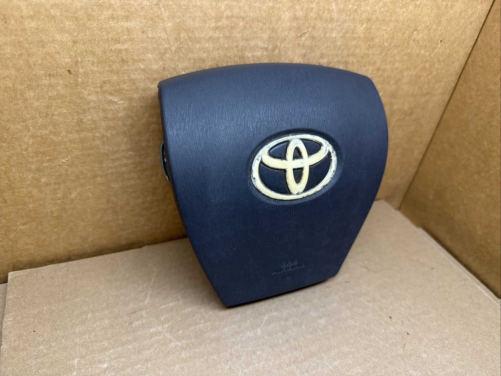 2010 2015 TOYOTA PRIUS FRONT LEFT DRIVER SIDE STEERING WHEEL AIRBAG AIR BAG3