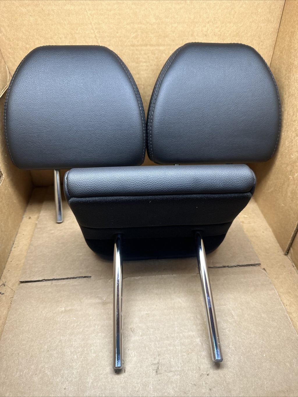 2014 2020 NISSAN ROGUE REAR LEFT CENTER RIGHT SEAT BLACK LEATHER HEADRESTS1
