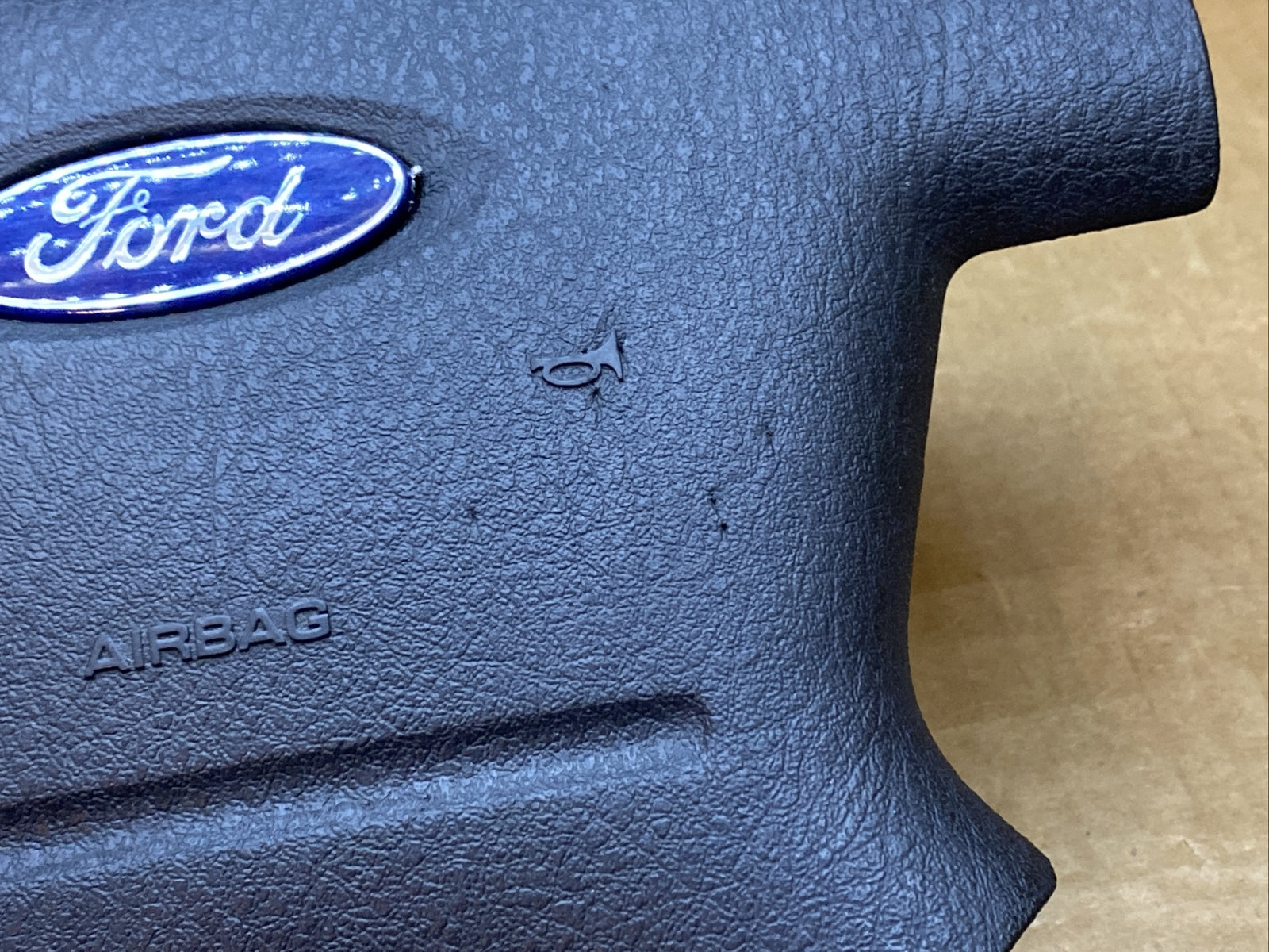 2001 2005 Explorer Front Left Driver Side Steering Wheel Air Bag Airbag Black5