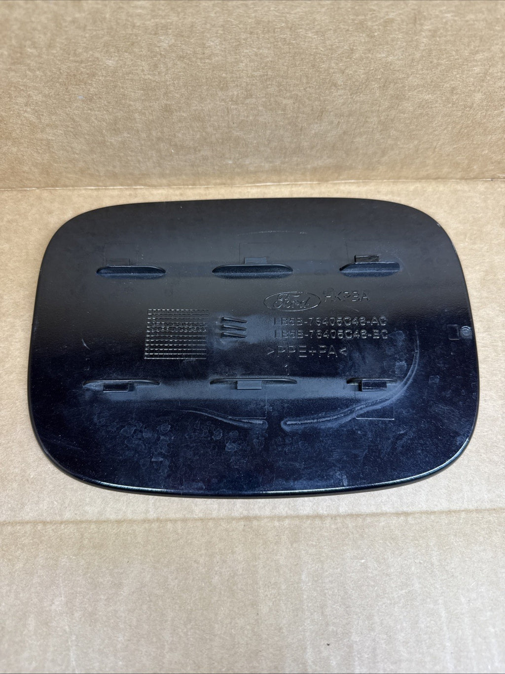 2020 2025 Ford Explorer Fuel Gas Tank Filler Door Lid Cover OEM UM Black5