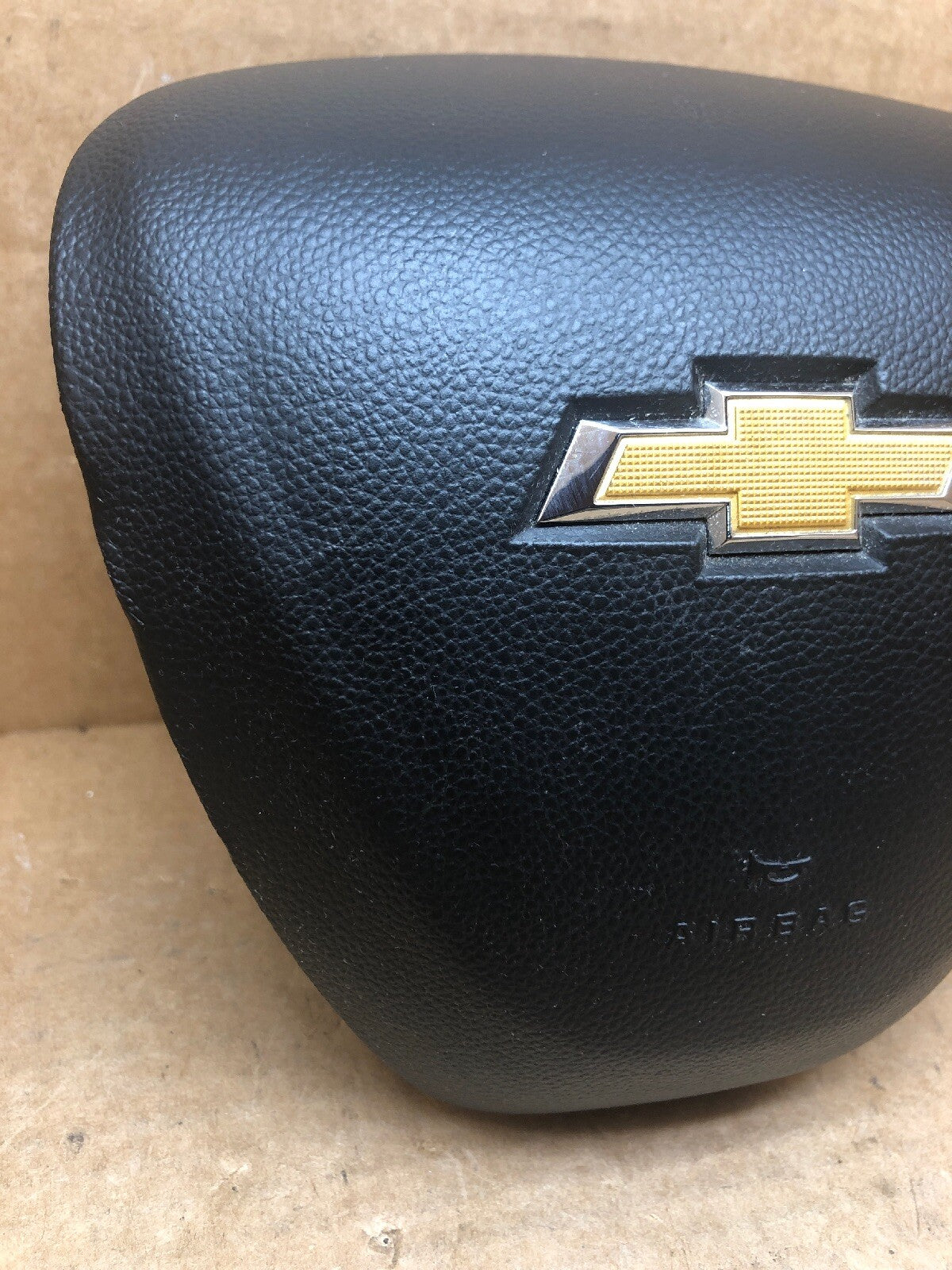 2016 2017 2018 2019 CHEVY SPARK DRIVER WHEEL AND DRIVER KNEE AIRBAG BLACK OEM2