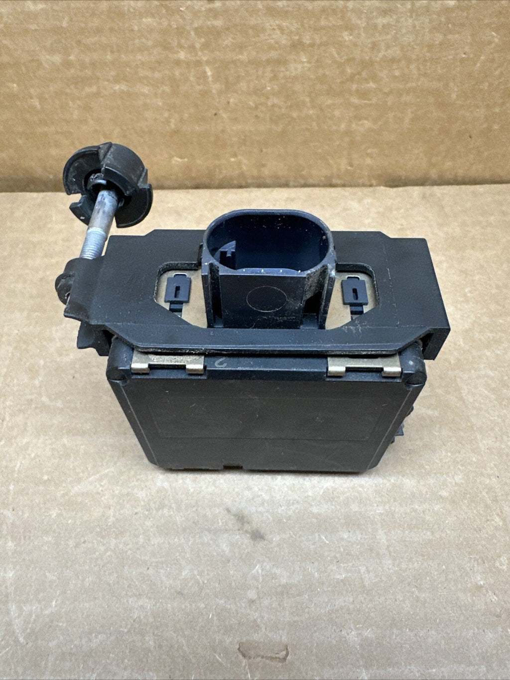 2017 2022 HONDA CR V CRV OEM FRONT RADAR DISTANCE SENSOR 36801 TNY A036