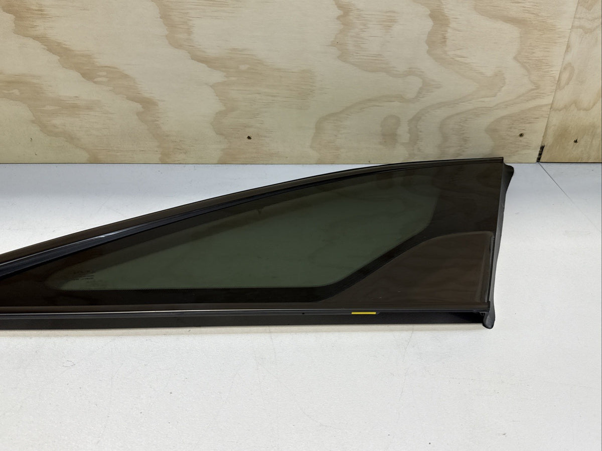 2021 2023 Kia Sorento Rear Right Side Passenger Quarter Glass2