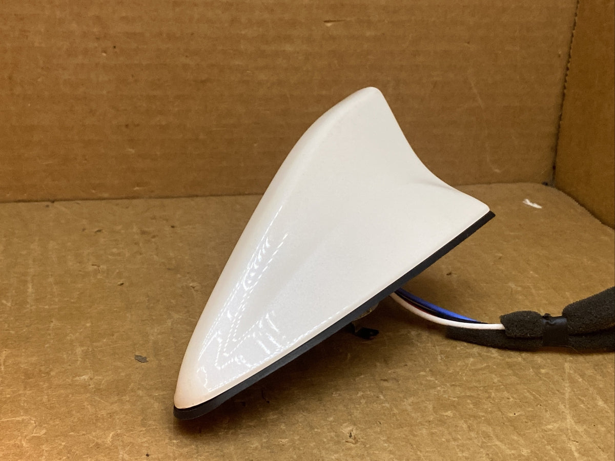 2013 2018 Hyundai Santa Fe Sport Shark Fin Antenna White Pearl 96210 4Z100SWP3