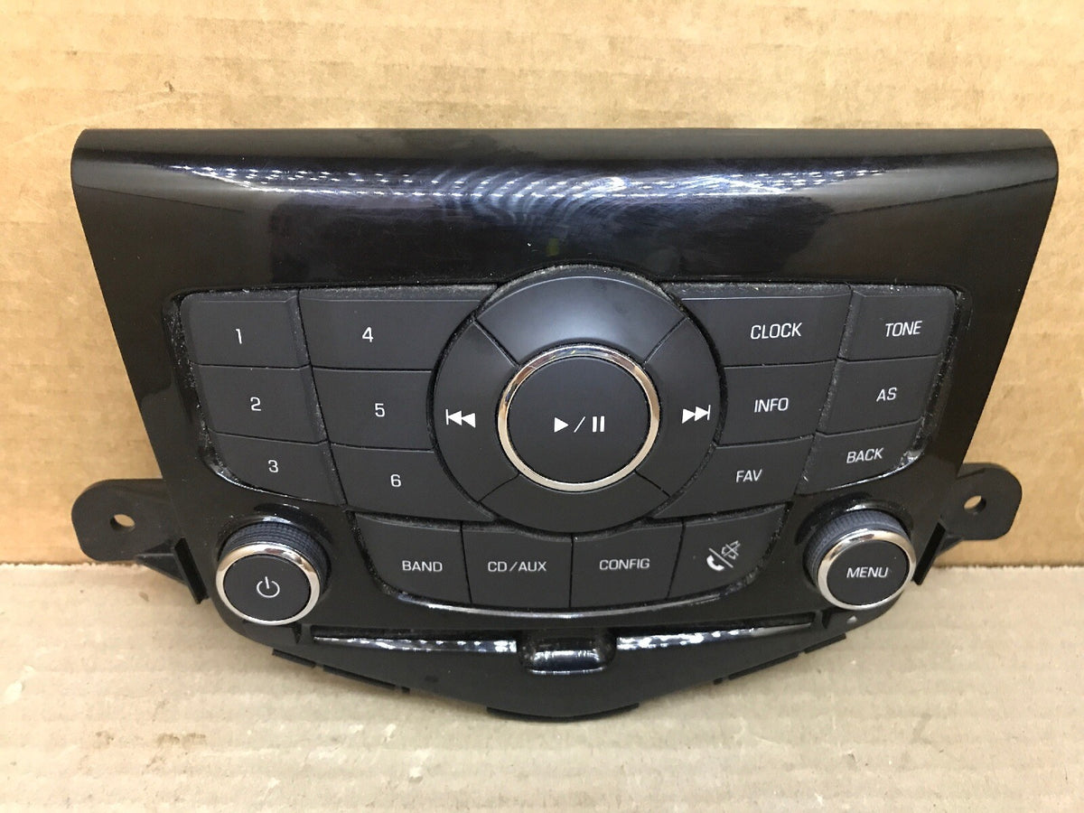 12 13 14 15 16 Chevy Cruze Radio Control Panel Face Plate Center Dash 945632691