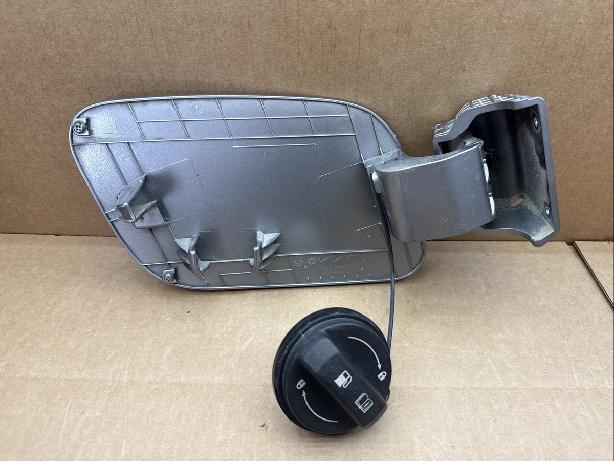 2021-2025 Kia Seltos Fuel Gas Tank Filler Door Lid Cover OEM Silver Gray KLG5