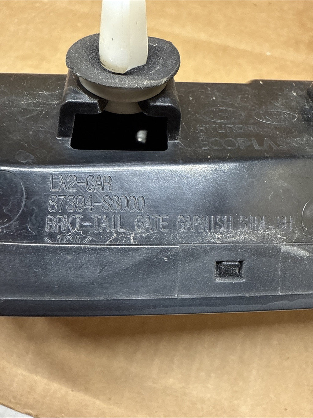 2020 2024 Hyundai Palisade Rear Right Hatch Taillight Garnish Trim 87394 S80006