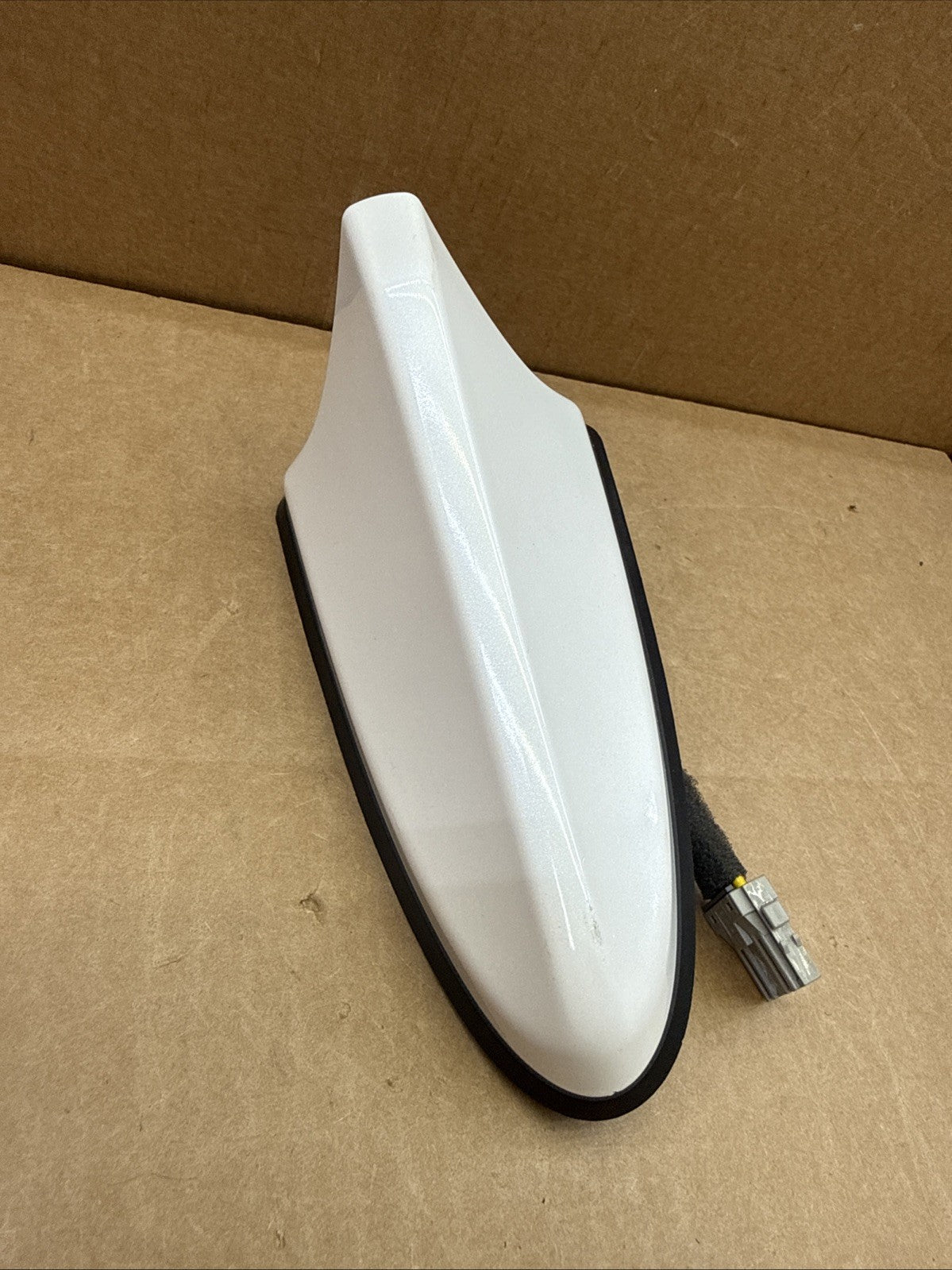 2019-2020 Hyundai Elantra Radio Shark Fin Antenna OEM White 96210-F3500WW84