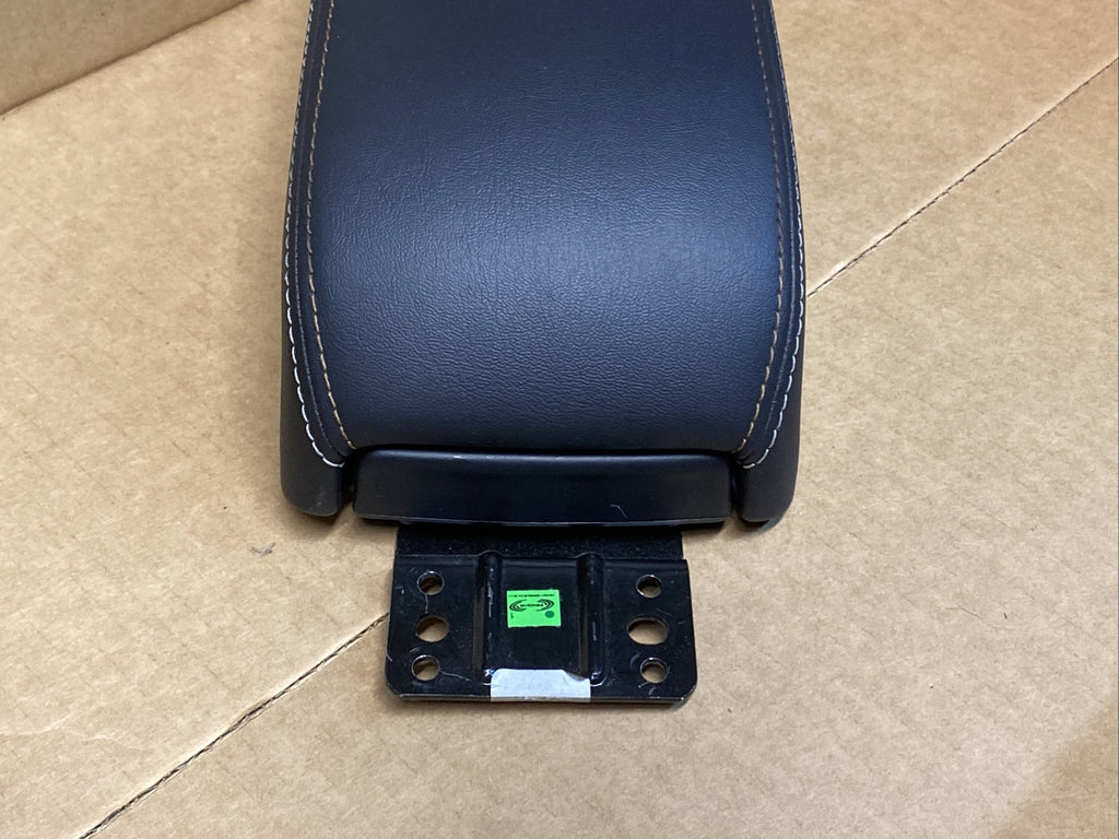 2017 2024 Jeep Compass Center Console Lid Cover Arm Rest Armrest Black10