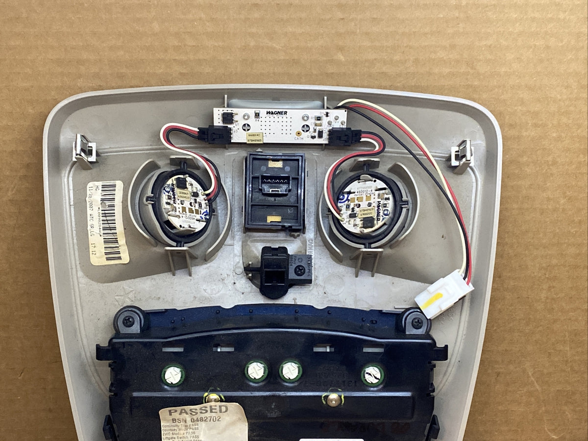 2008 2009 Dodge Ram Durango Aspen Overhead Console Dome Lights 56046107AA6
