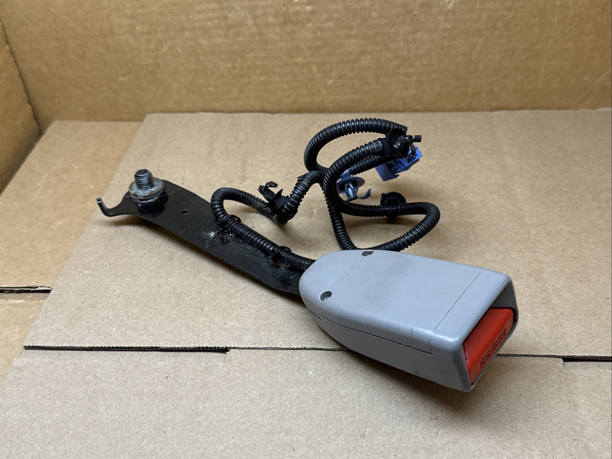 2012 2016 Honda CRV CR V Front Left Driver Side Seat Belt Seatbelt Buckle Gray5