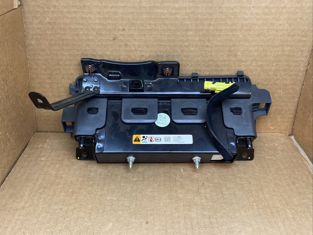 2013 2016 Chevy Spark Front Left Side Driver Knee Lower Air Bag Airbag 953166904
