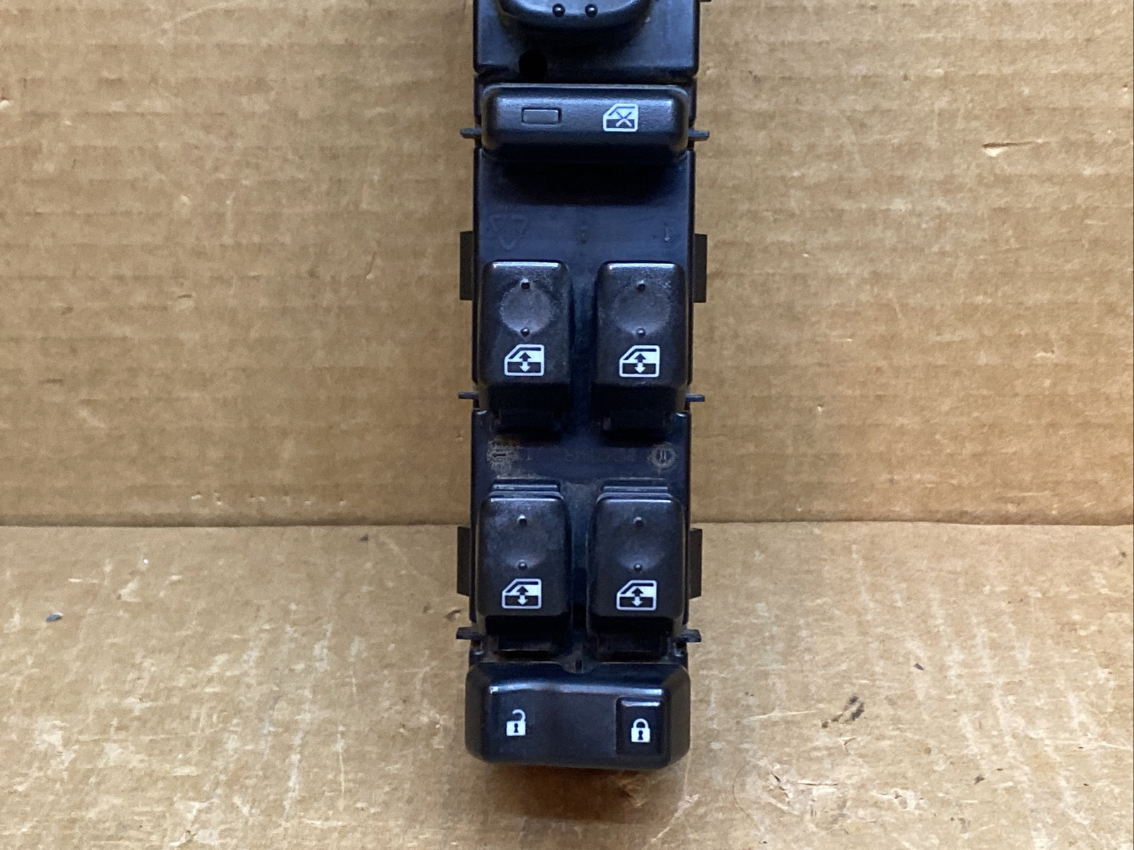 03 06 Tahoe Yukon Silverado Front Driver Door Window Control Switch OEM 151862085