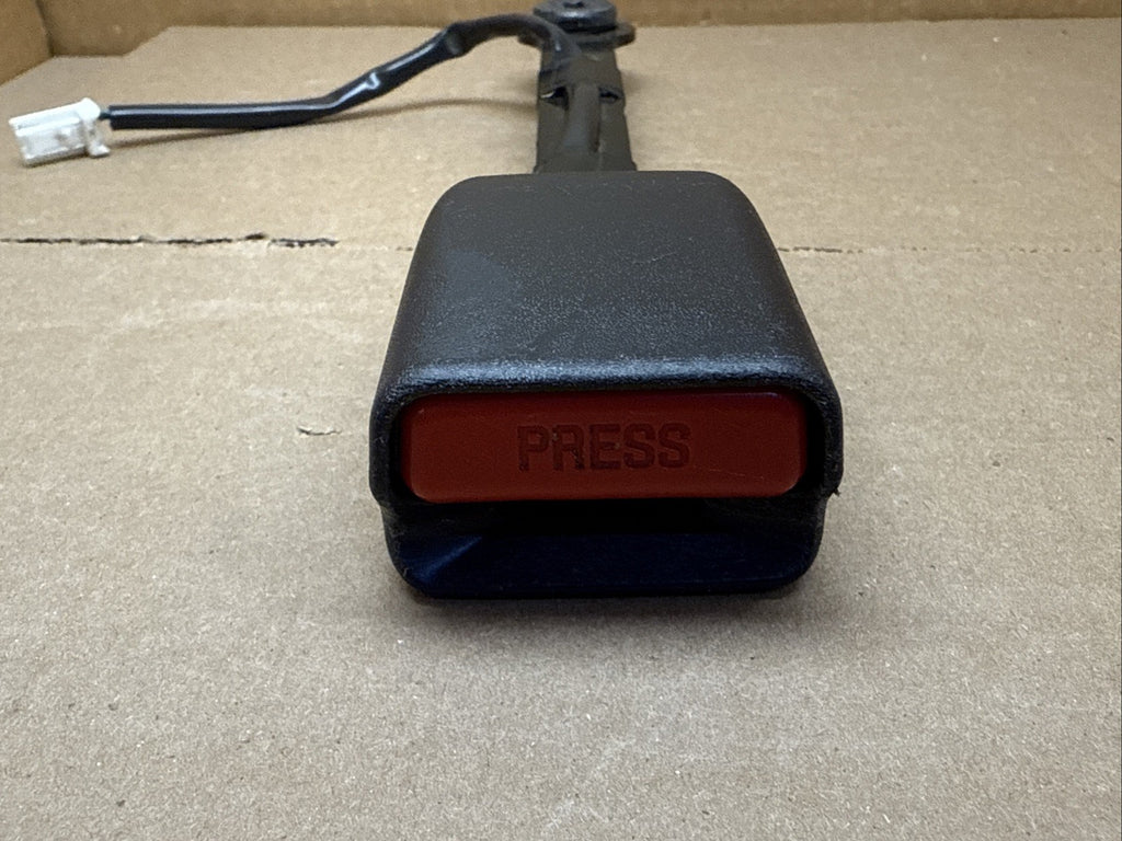 2013 2020 Nissan Pathfinder Front Left Driver Side Seat Belt Seatbelt Buckle1