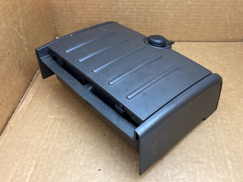 2004 2008 Ford F150 Center Jump Seat Mounted Rear Cupholder Dark Gray Flint6