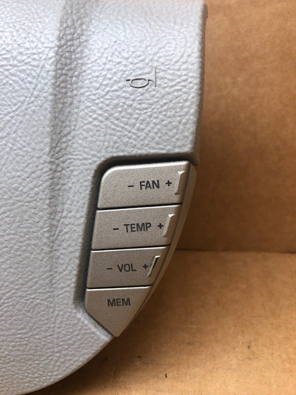 03 04 05 2003 2004 2005 LINCOLN AVIATOR STEERING WHEEL AIRBAG Air Bag A12