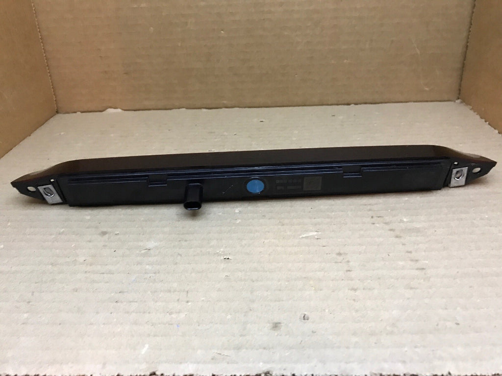 2019 CHEVY EQUINOX CENTER HIGH MOUNT LIFTGATE THIRD 3RD BRAKE LIGHT 842880653