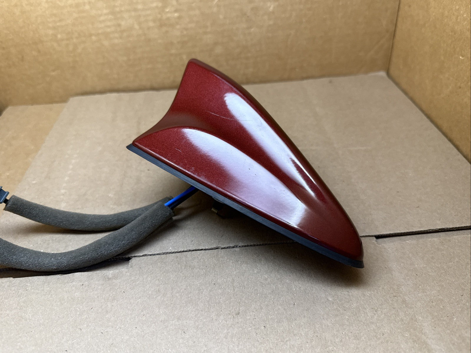 2019 2021 Hyundai Tucson Shark Fin Antenna Gemstone Red Metallic 96210 D3600R5R8