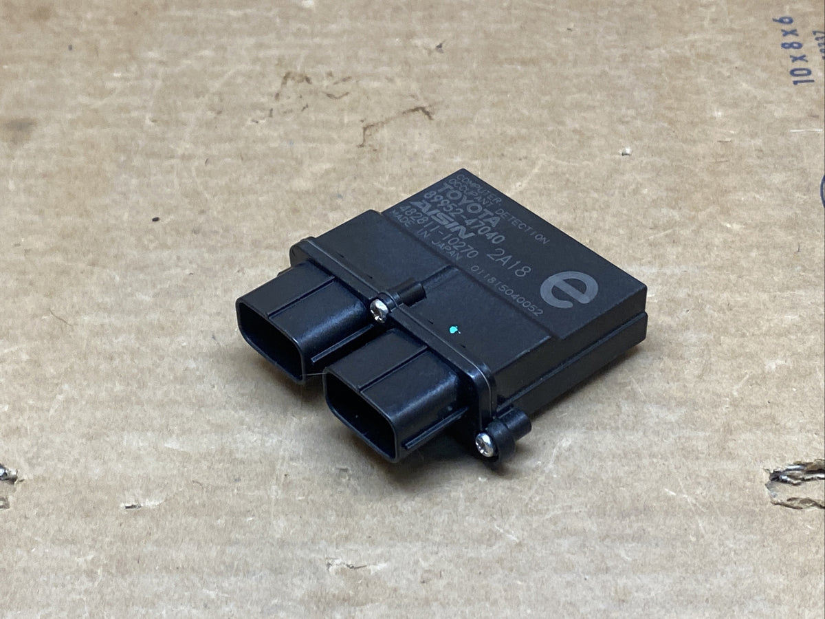 Prius 4Runner tC Front Passenger Seat Occupant Detection Module 89952 470405