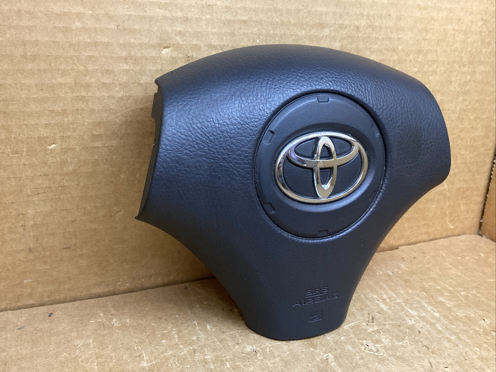 02 04 Toyota Camry SE Front Left Driver Side Steering Wheel Air Bag Airbag Black2