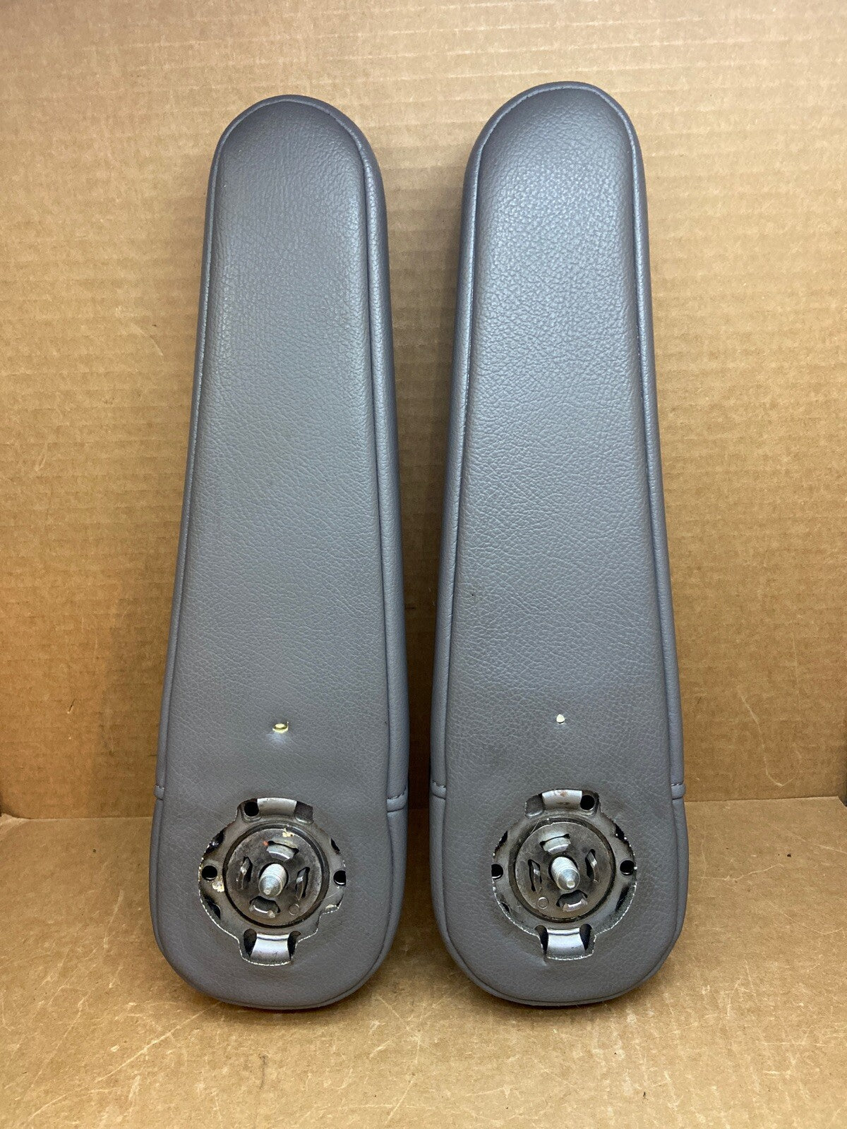 2005 2010 Odyssey Front Driver Passenger Seat Arm Rest Armrest Pair Dark Gray4