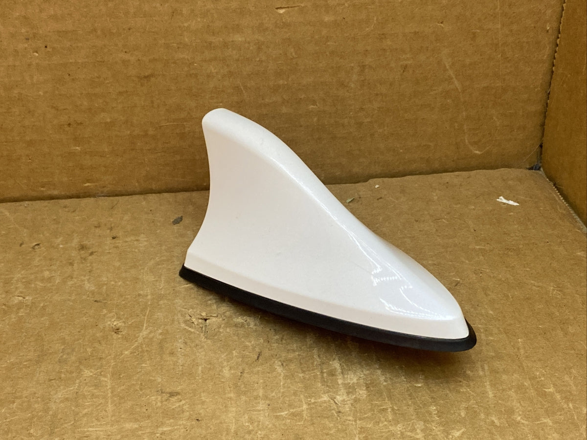 2014 2016 Kia Forte Shark Fin Antenna Assembly Shimmering White 96210 A7100SWP4