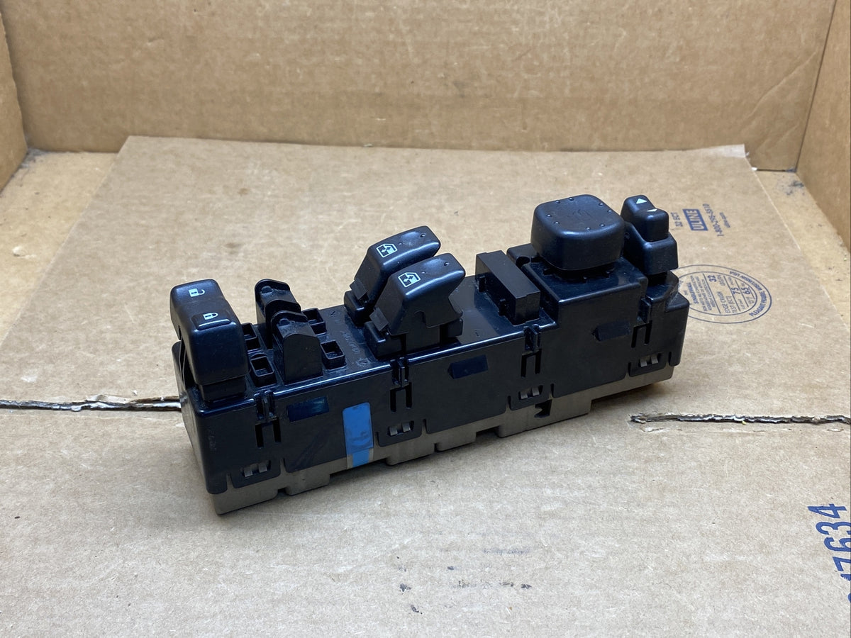 2004 2007 Silverado Sierra Front Left Driver Door Window Control Switch OEM2