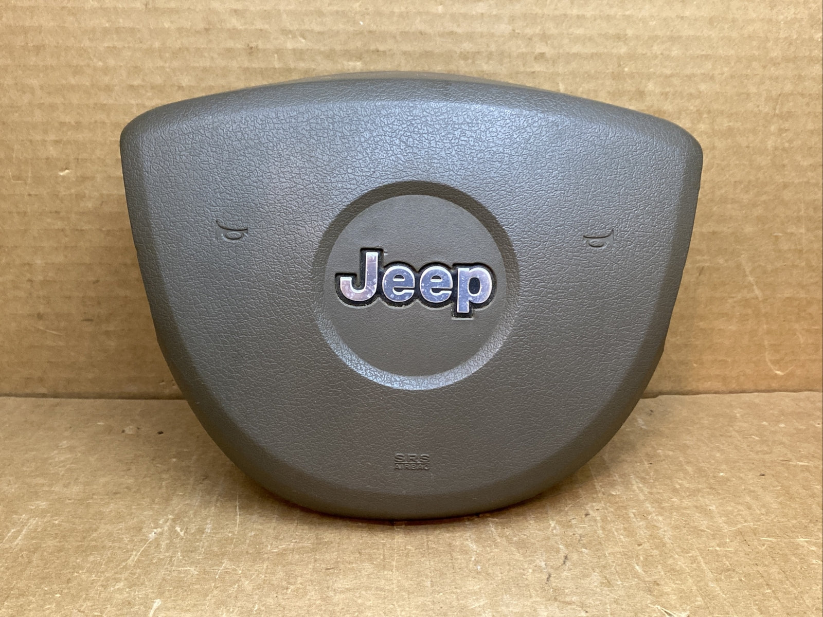 08 10 Jeep Liberty Front Left Driver Side Steering Wheel Air Bag Airbag Beige0