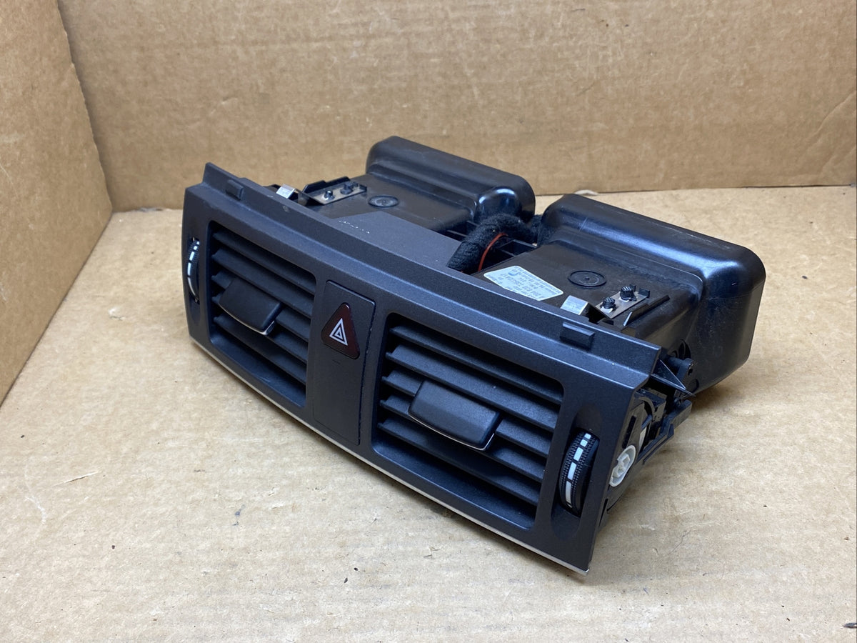2011 MERCEDES BENZ C300 C 300 CENTER DASH A/C AIR VENT HAZARD FLASHER SWITCH3