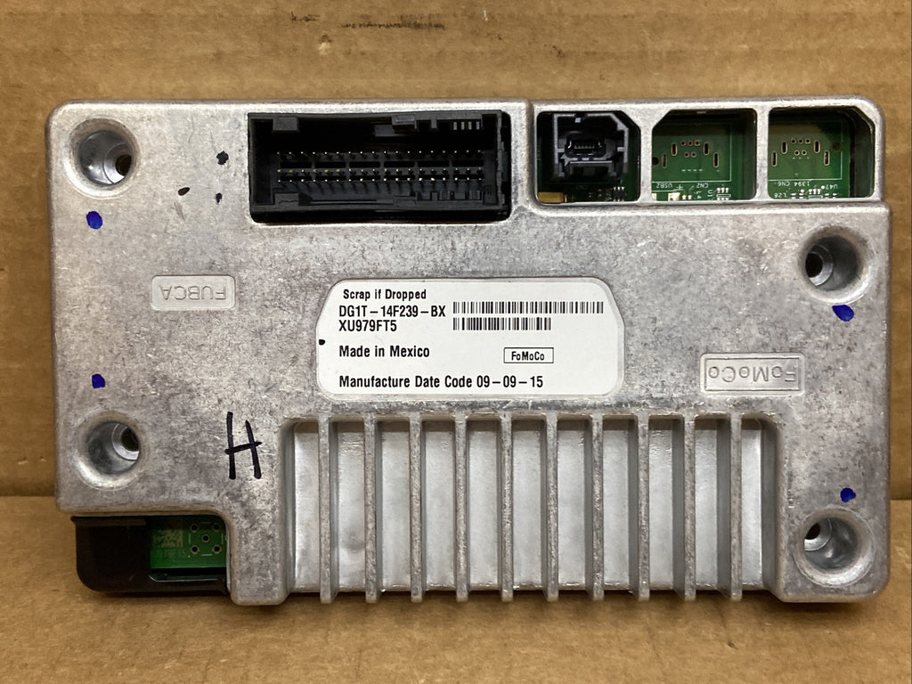 2015 Ford Taurus Sync2 APIM Radio Module EA5T 14D212 FA DG1T 14F239 BX0