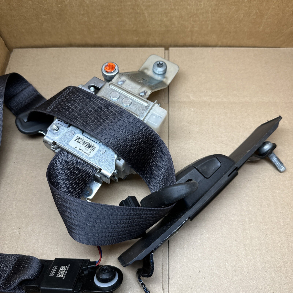 2009 2014 F 150 F150 Crew Cab Front Right Passenger Seat Belt Seatbelt Retractor5