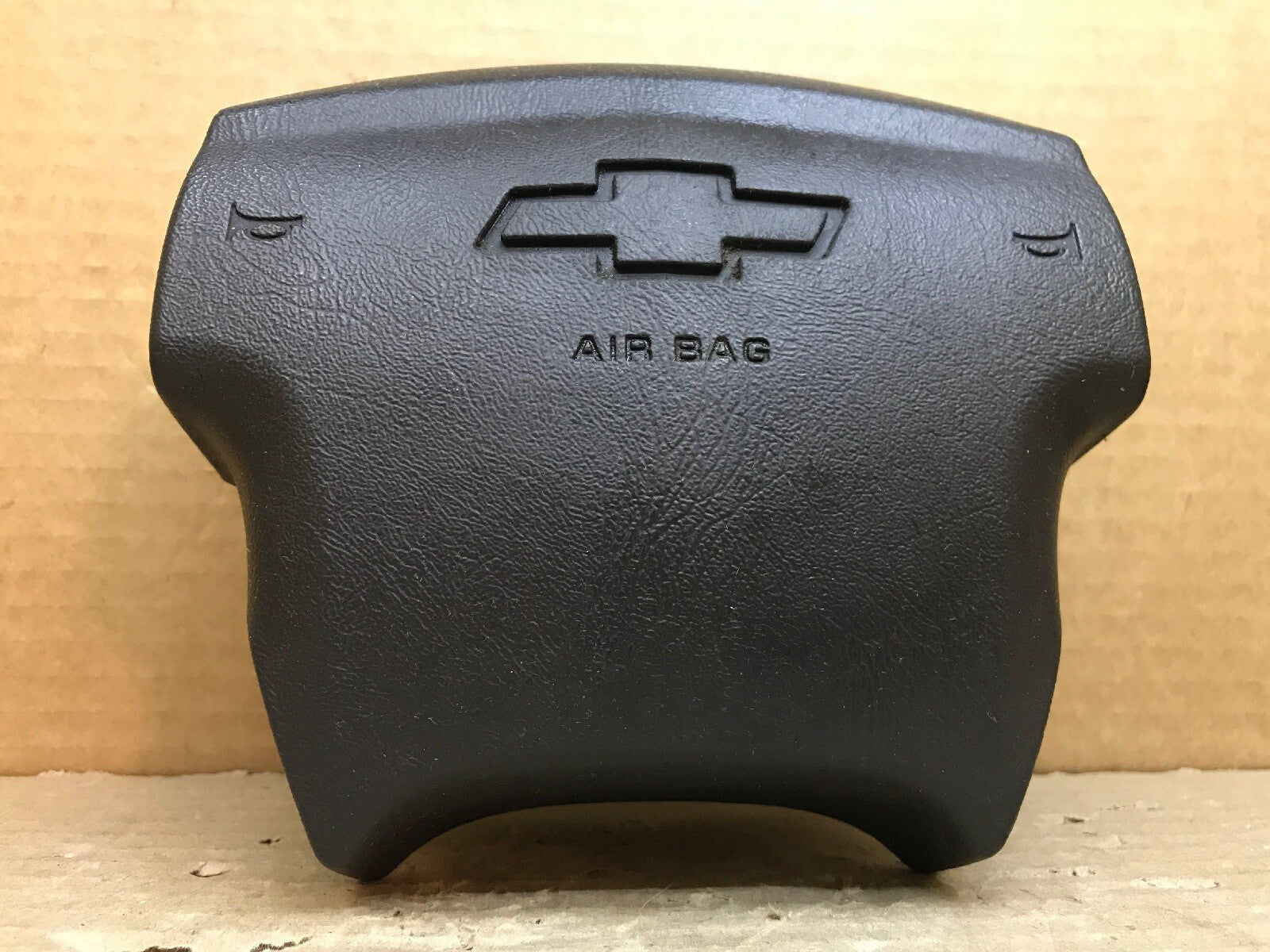 03-06 SILVERADO 2500 EXPRESS FRONT DRIVER STEERING WHEEL AIRBAG AIR BAG ONE PLUG3